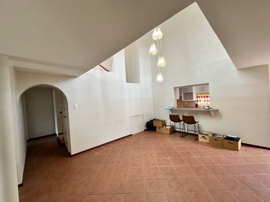 5 Bedroom Property for Sale in Bayview Western Cape